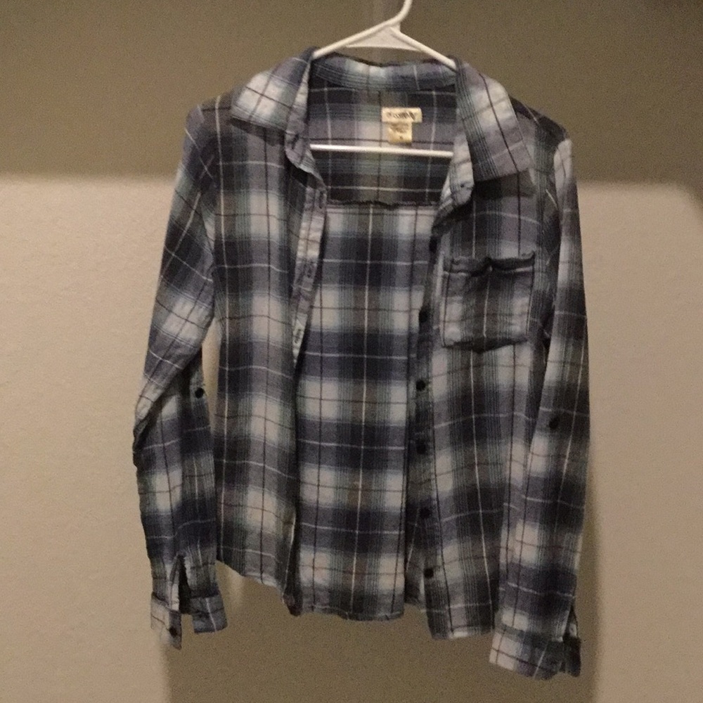 PASSPORT long sleeve button up shirt